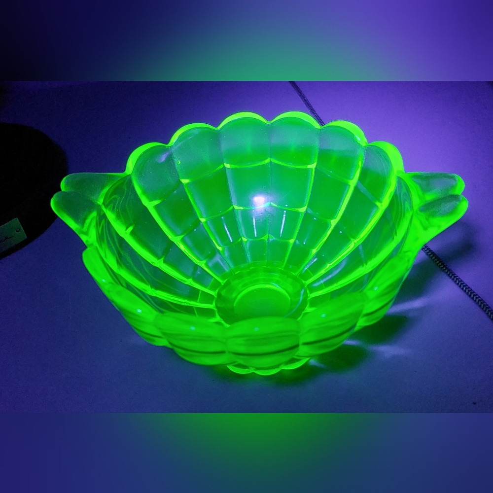 Vintage Cambridge Cascade Vaseline Glass Bowl
